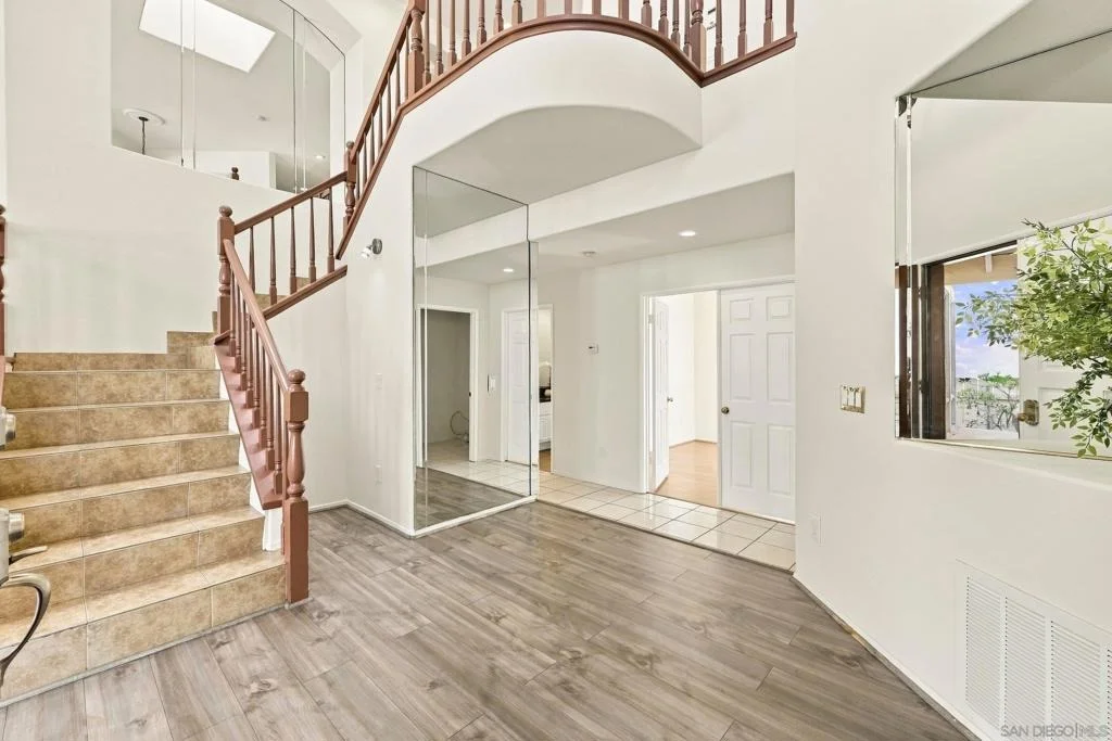 Photo of 556 Parkside Dr