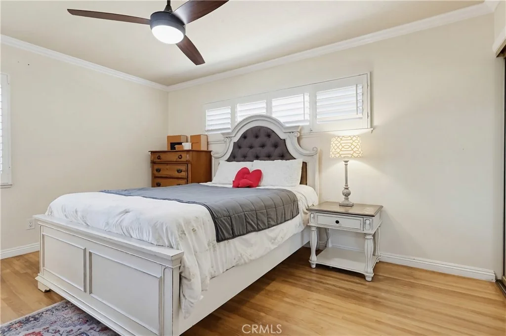 Photo of 555 W Shadwell