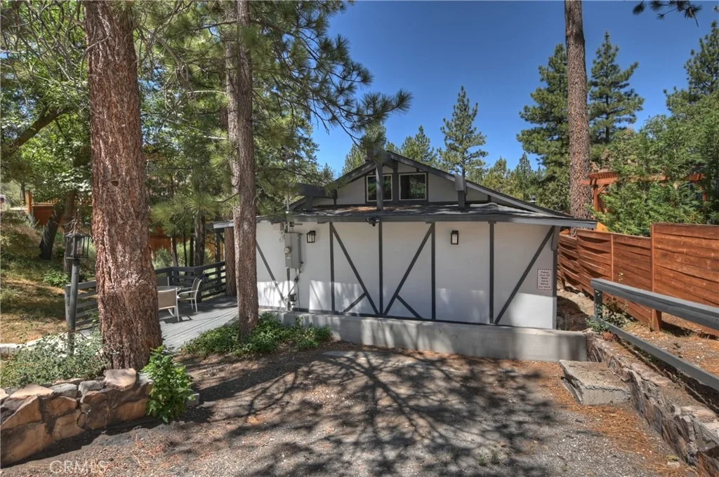 Photo of 580 Lucerne Drive