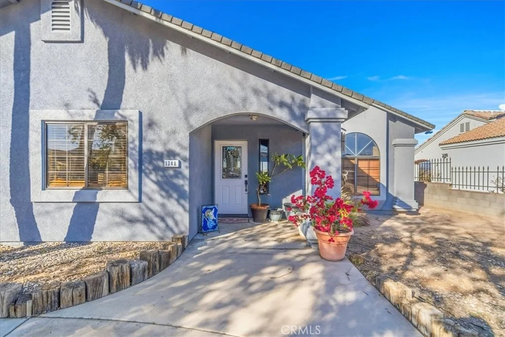 Photo of 1348 Redwood