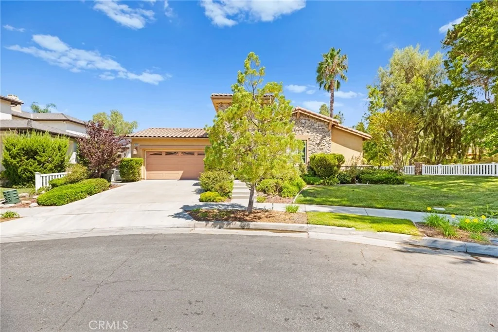 Photo of 39894 Camden Court