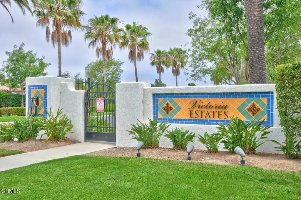Photo of 2096 Mission Hills Drive