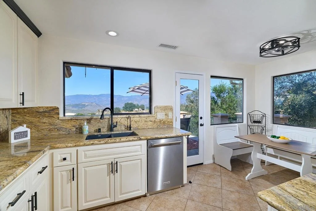 Photo of 13588 Mcnally