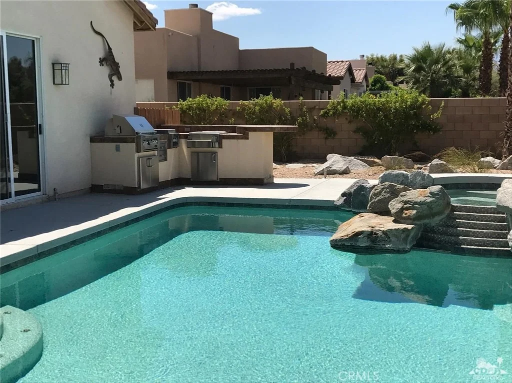 Photo of 10 Tucson Circle