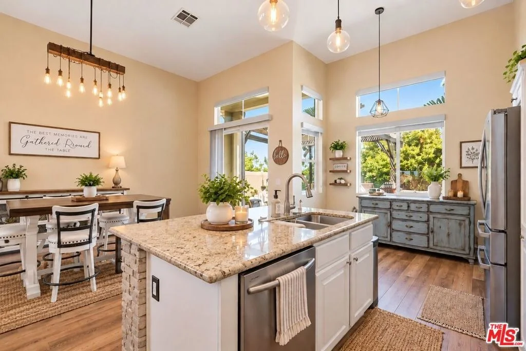 Photo of 950 Brownie Way