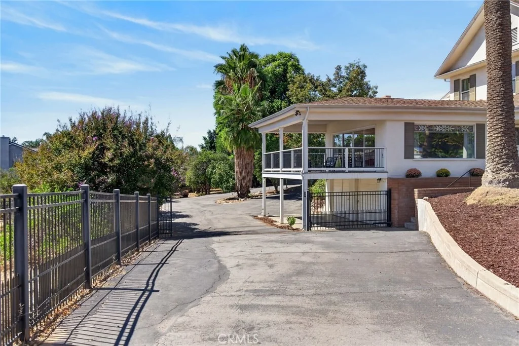 Photo of 2732 Mary Street