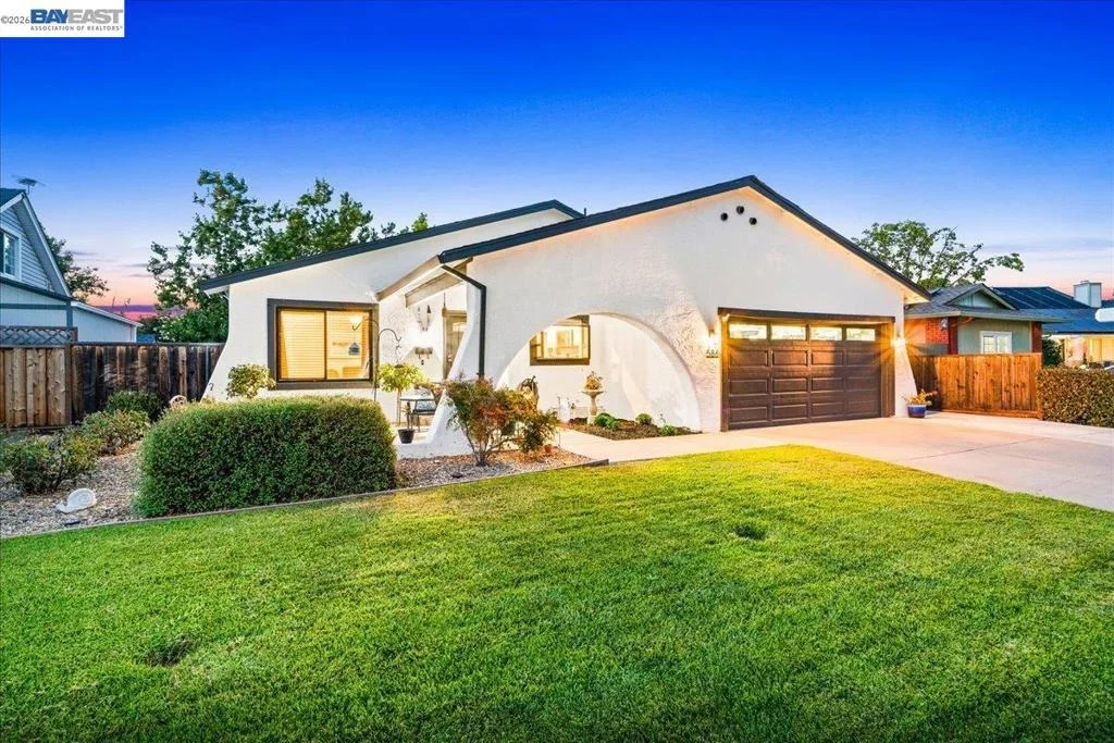 Photo of 586 Colusa Way