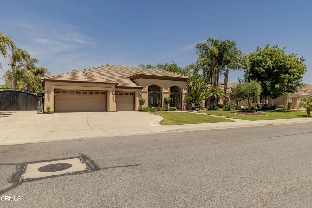 Photo of 13510 Hinault Drive