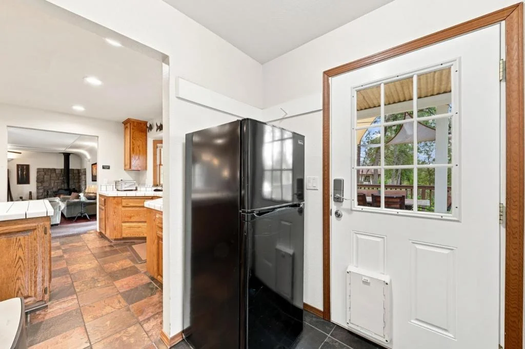 Photo of 19177 Hollow Lane