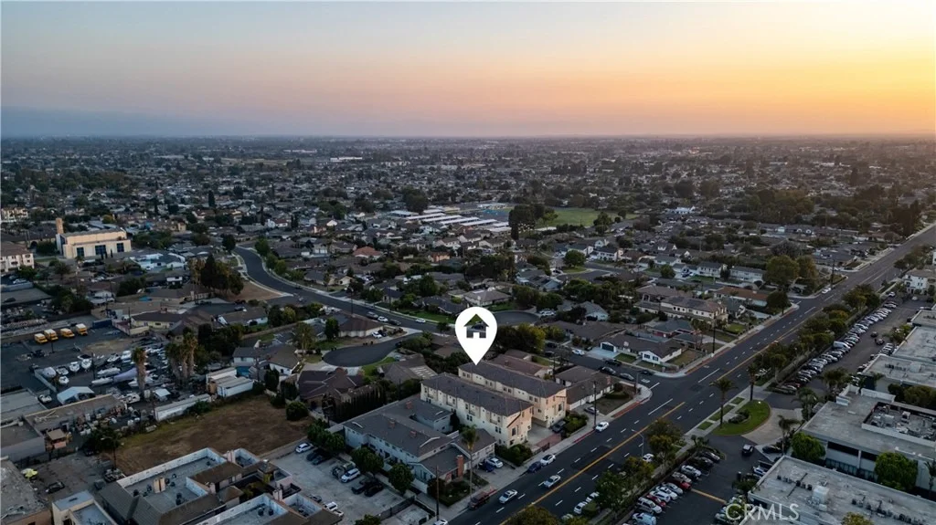 Photo of Unit D at 9882 Broadway