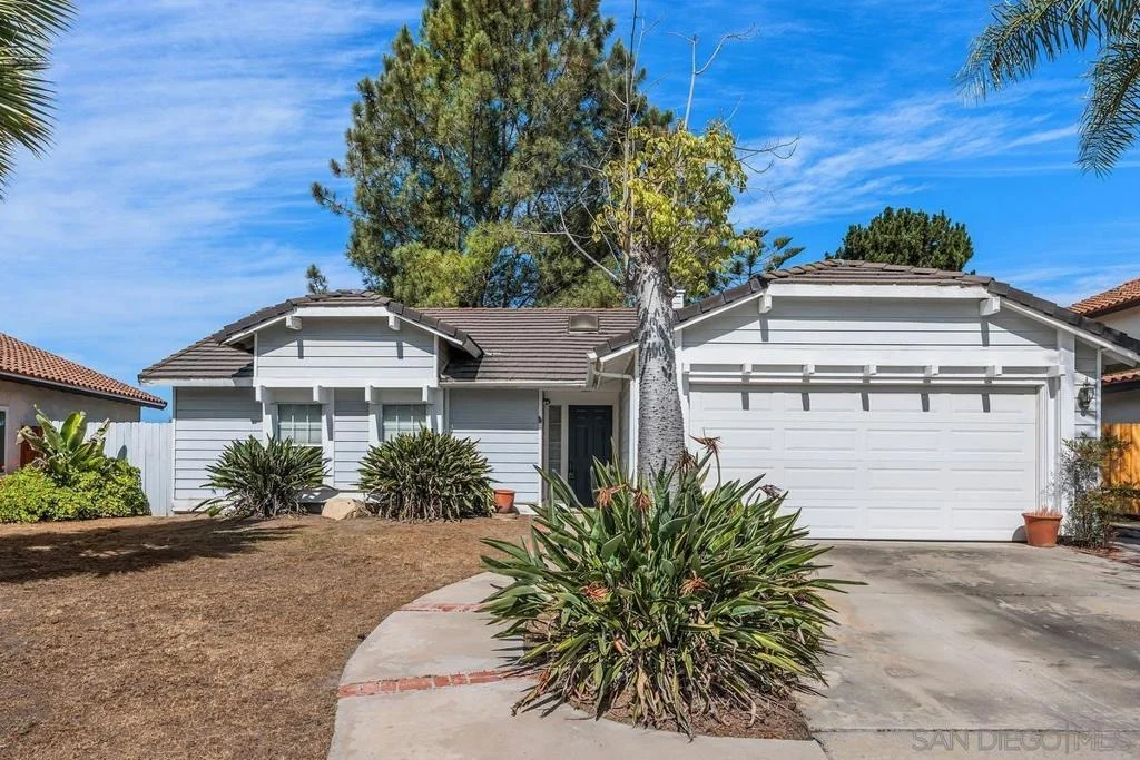 Photo of 5220 Mandarin Dr.