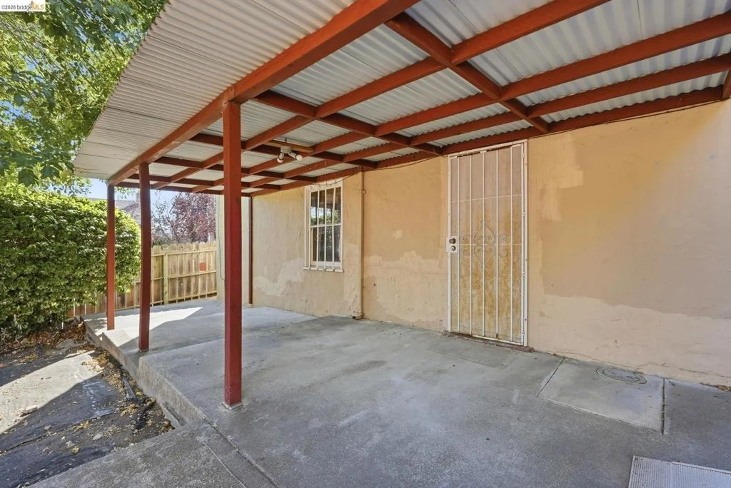 Photo of 3000 Morcom Ave