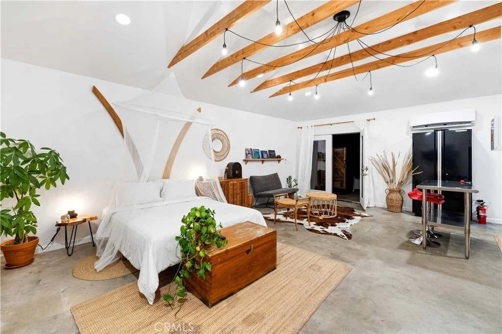 Photo of 61879 Valley View Circle