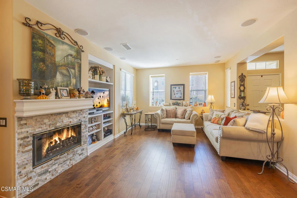 Photo of Unit B at 2916 Esperanza Way