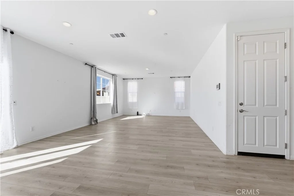 Photo of 43869 Hampton