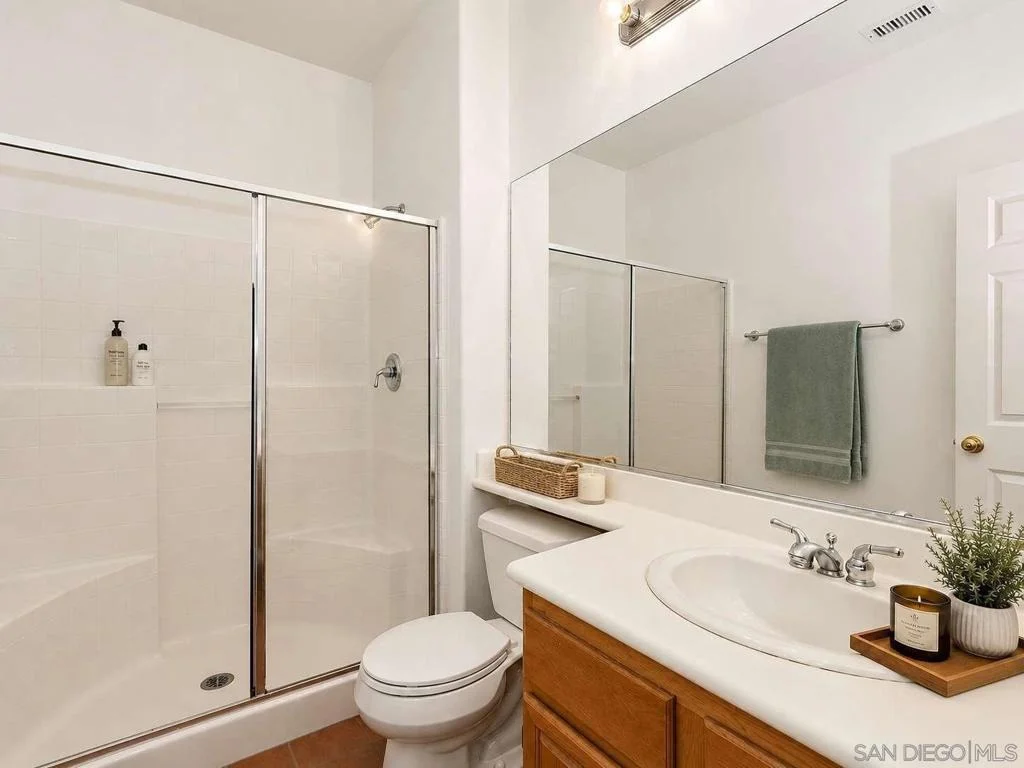 Photo of 1586 Silver Cup CT