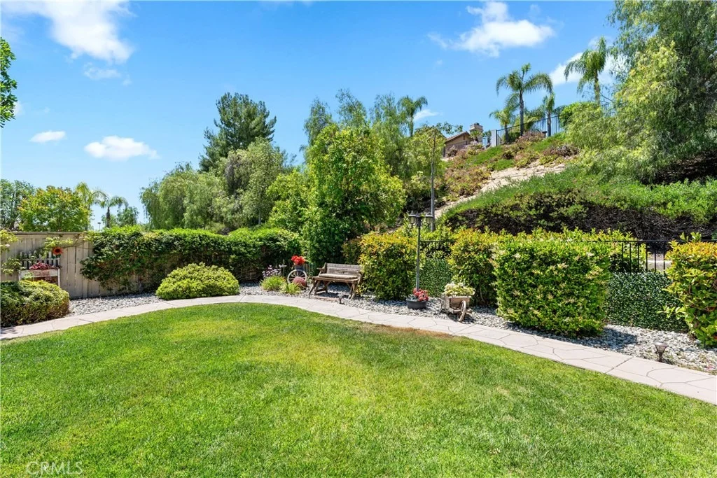 Photo of 40145 Colony