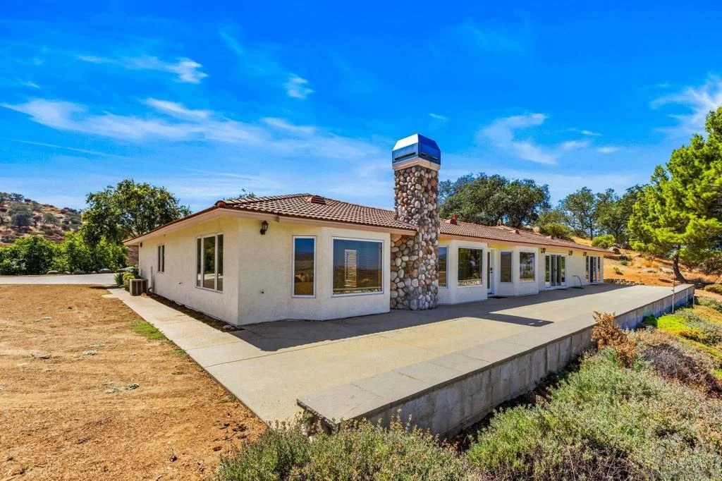Photo of 25090 Oakana