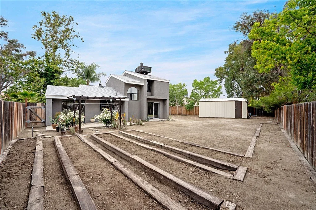Photo of 43280 Peartree Lane