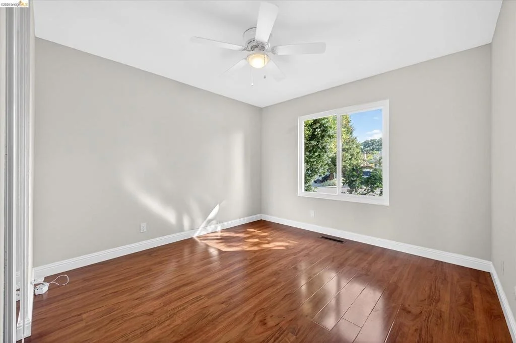 Photo of 901 Helix Dr