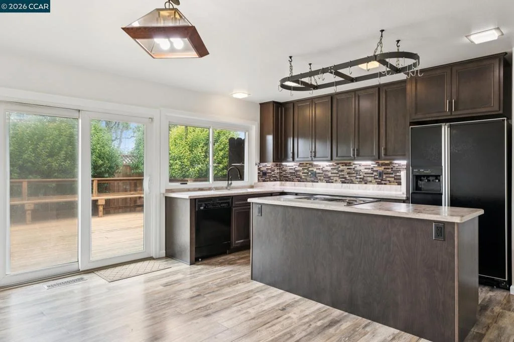 Photo of 1237 San Rafael Dr
