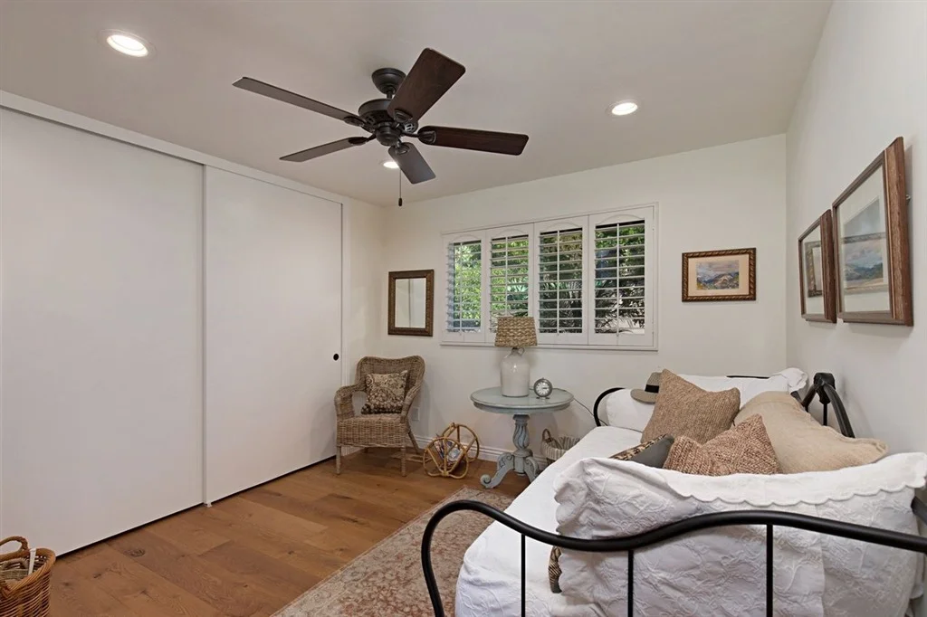 Photo of 837 Sunset Drive