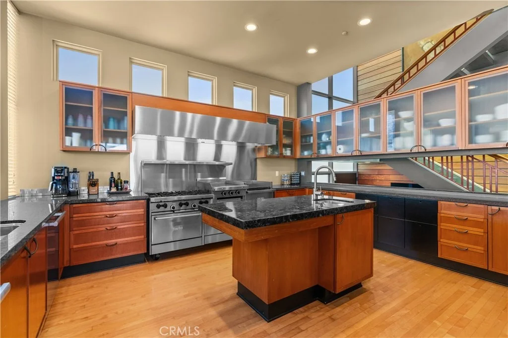 Photo of 35121 Beach Road