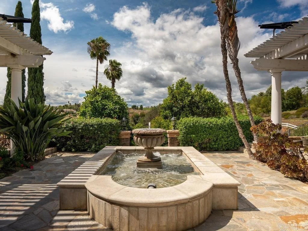 Photo of 2737 Dos Lomas