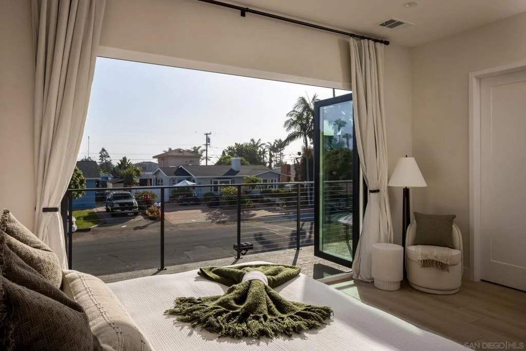 Photo of 5140 Los Robles Drive