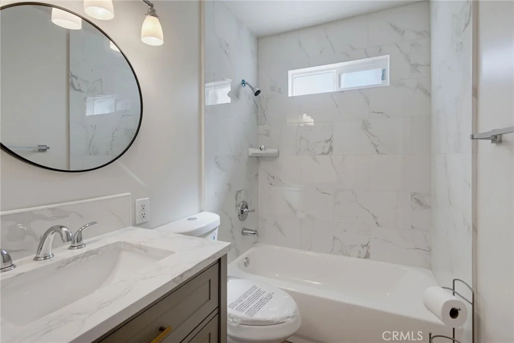 Photo of 2816 Louise Street