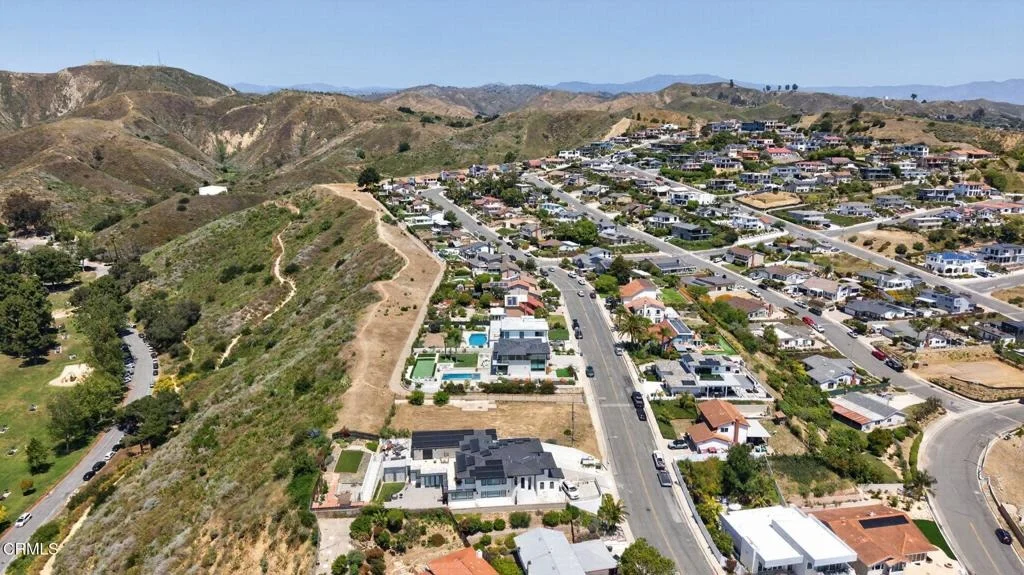 Photo of 619 Skyline Road