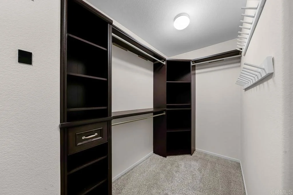 Photo of 1498 Ewing Drive