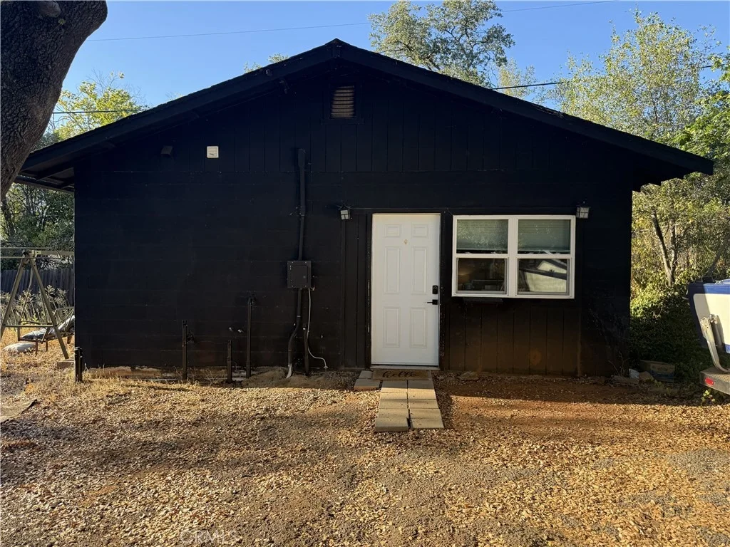 Photo of 1448 Mistletoe lane