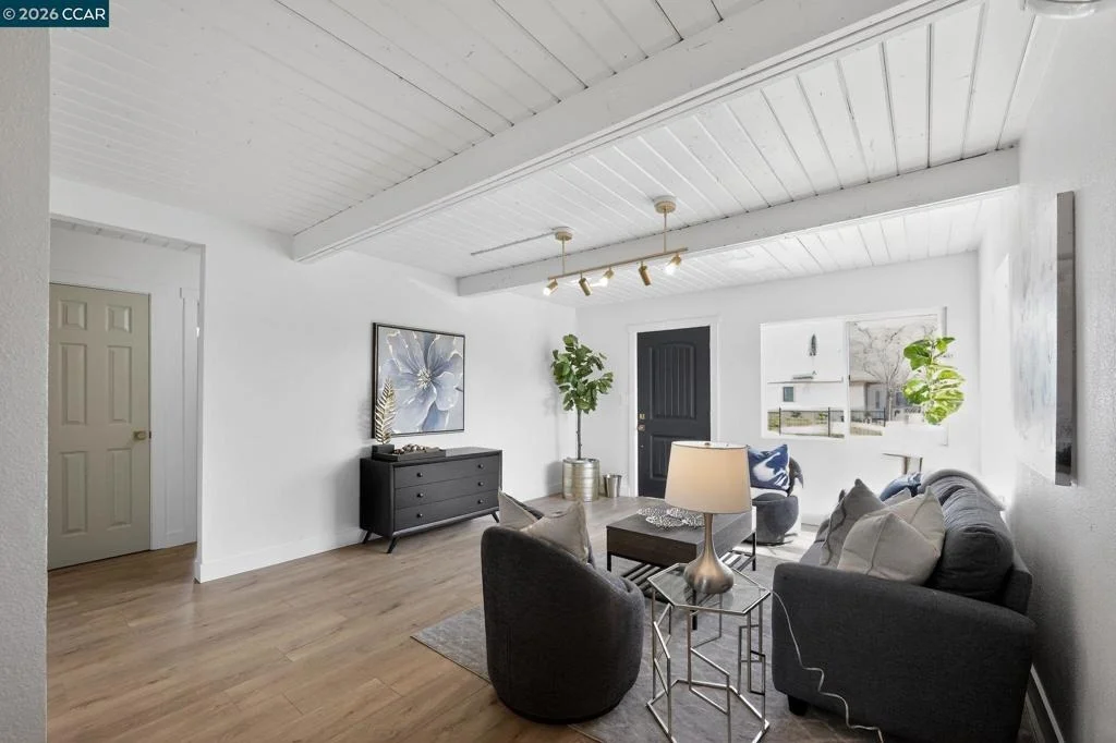 Photo of 87 Bay Drive