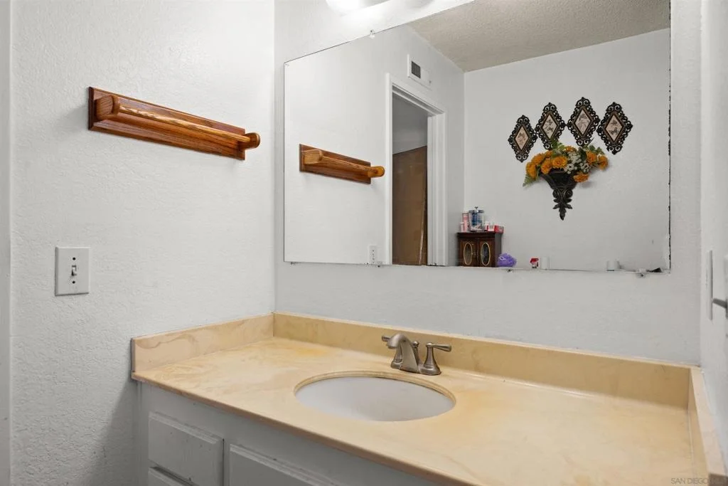 Photo of 6920 Simi Place