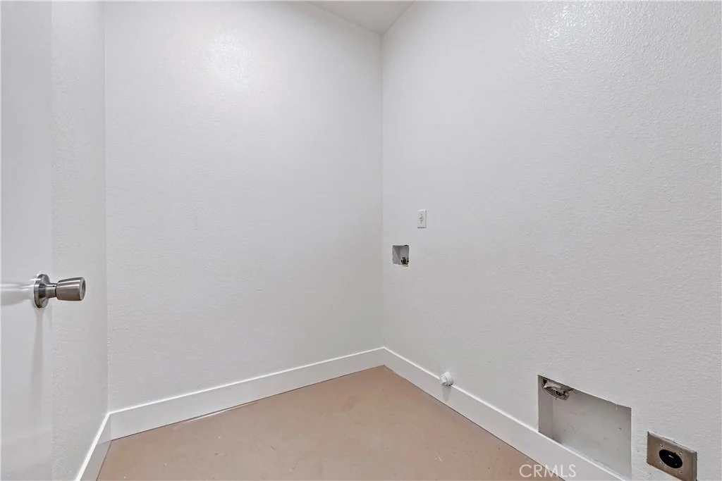 Photo of 1453 Augusta