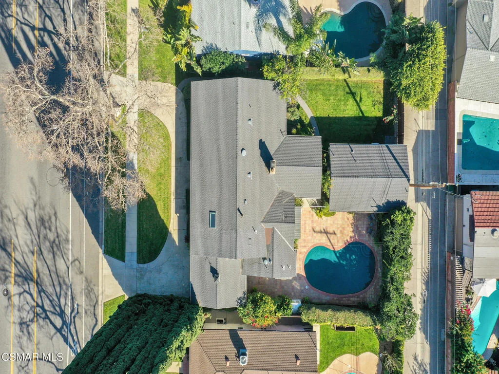 Photo of 1524 W Riverside Drive