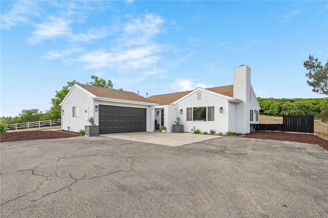 Photo of 40752 Los Amantes Road