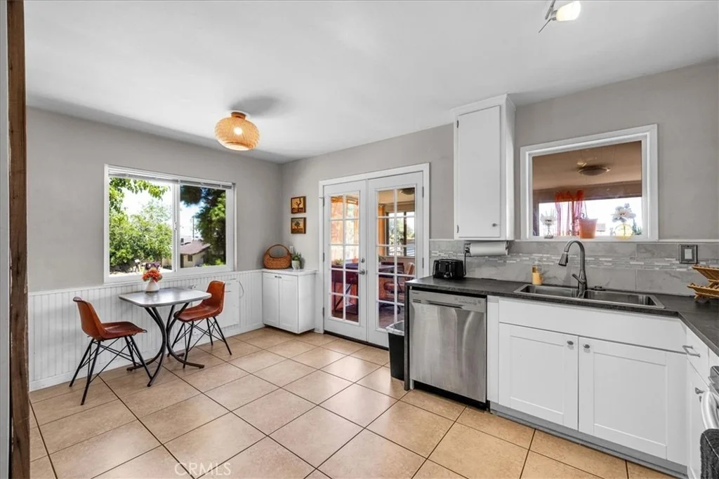 Photo of 61537 Valley View Drive