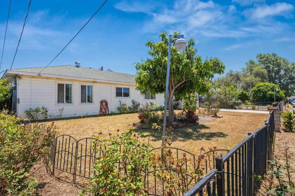 Photo of 2463 Hardy