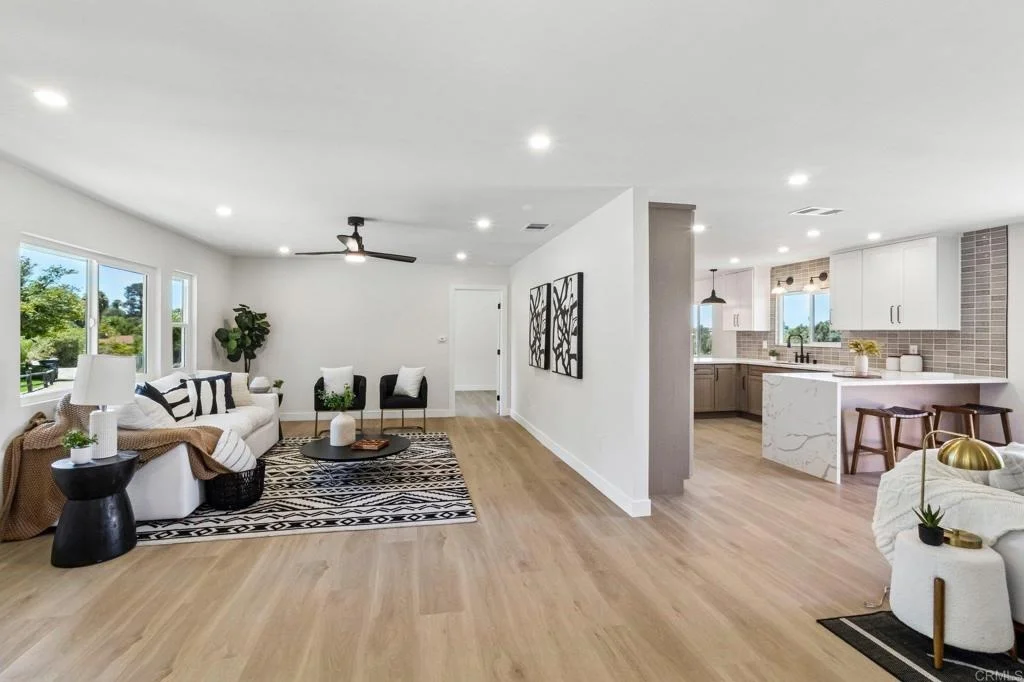 Photo of 221 Colina