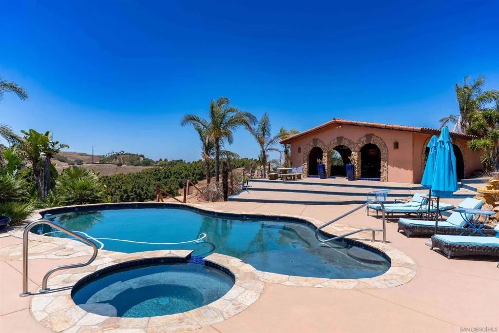 Photo of 2369 Vern Dr