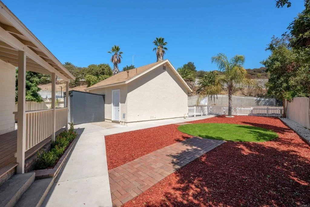 Photo of 5264 Wood Street