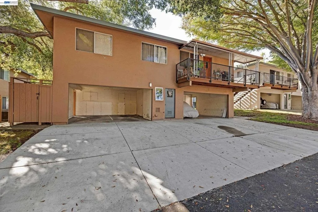 Photo of Unit 2 at 8104 Ensenada