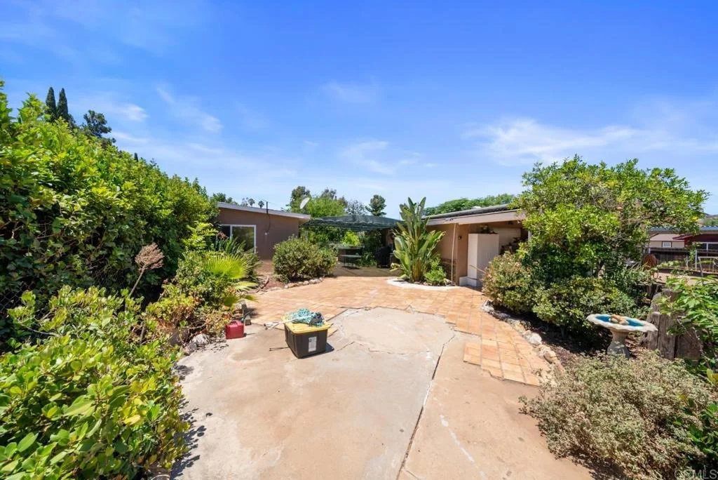 Photo of 13256 Lindo Lane