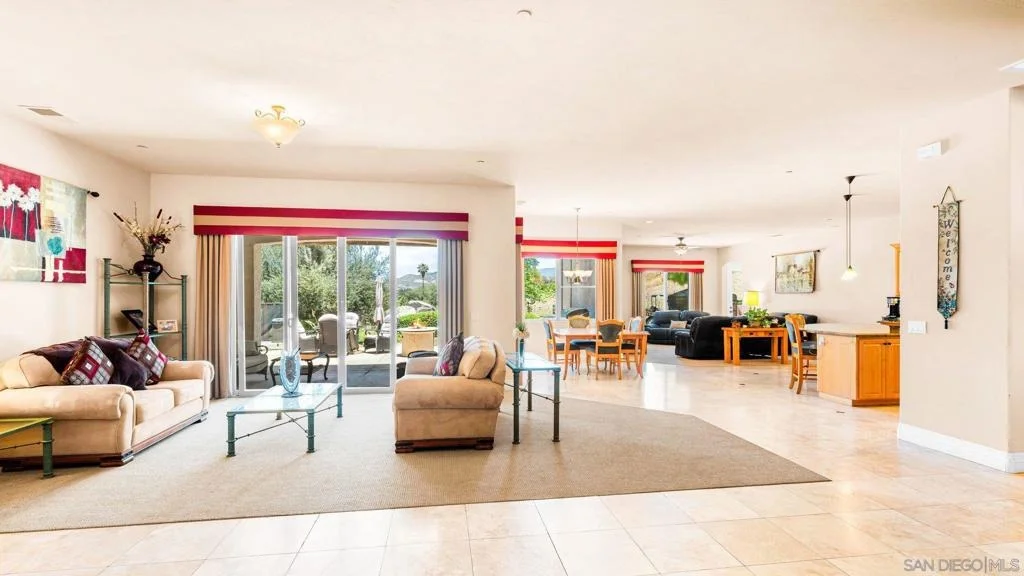 Photo of 1485 Santa Fe Hills