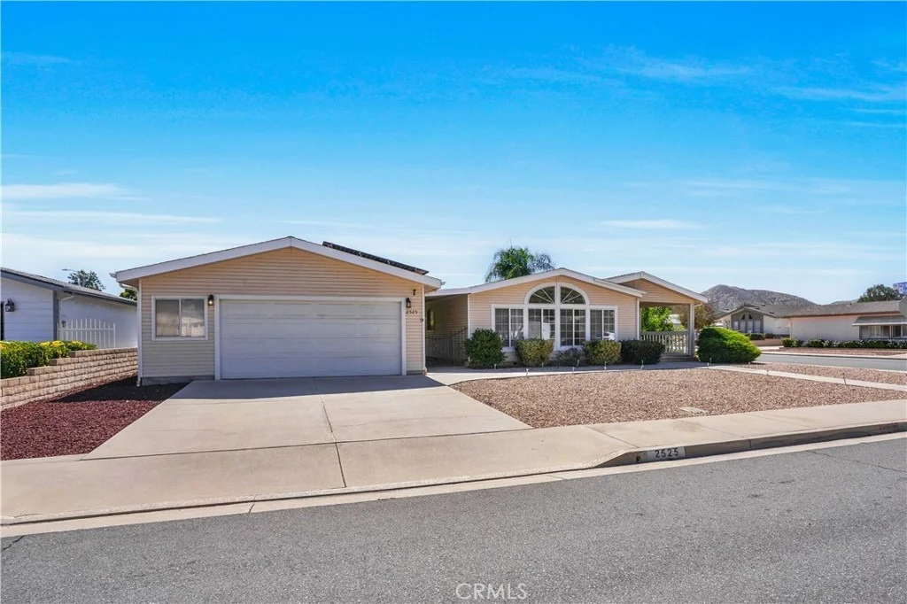 Photo of 2525 Apple Tree