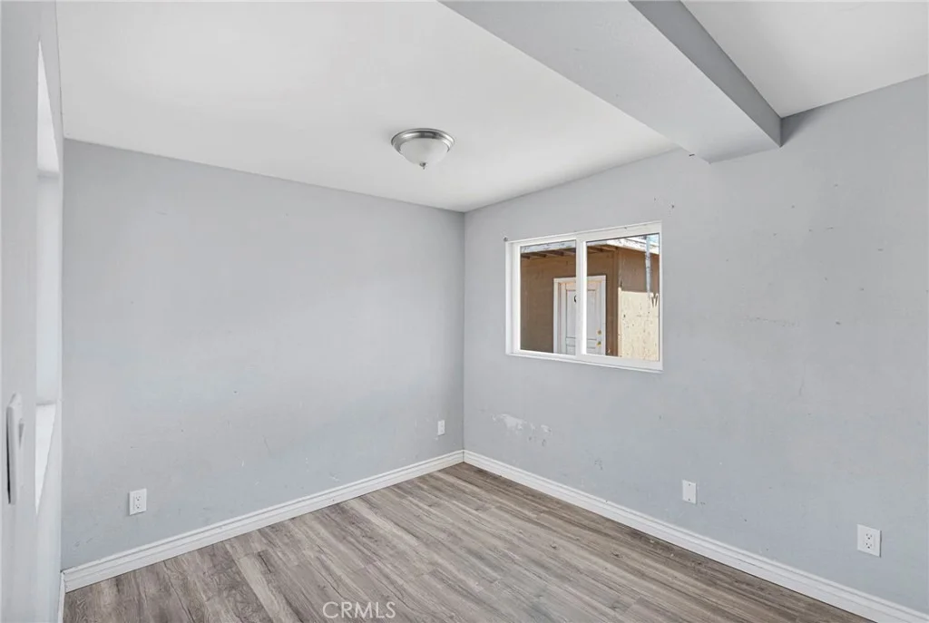 Photo of 10912 Matilija