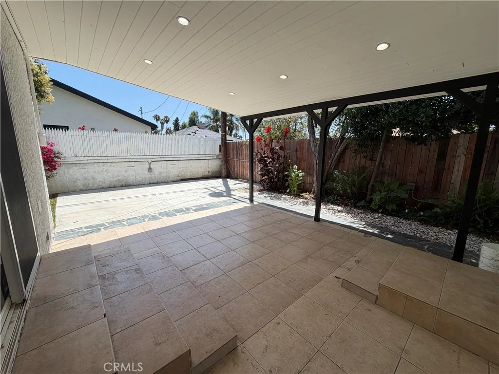 Photo of 6654 Capps Avenue