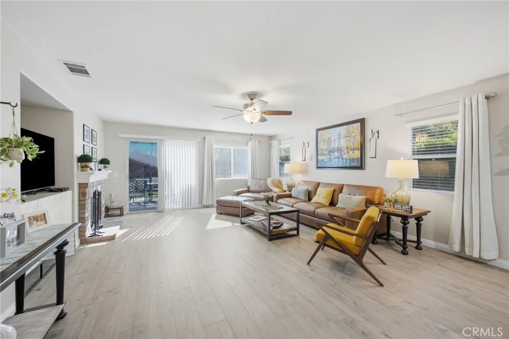 Photo of 3966 Bennett